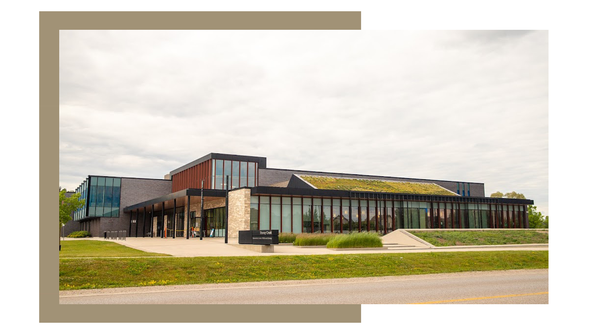 Stoney Creek Community Centre Ymca Library - Stoney Creek 社区中心、YMCA 及图书馆外景