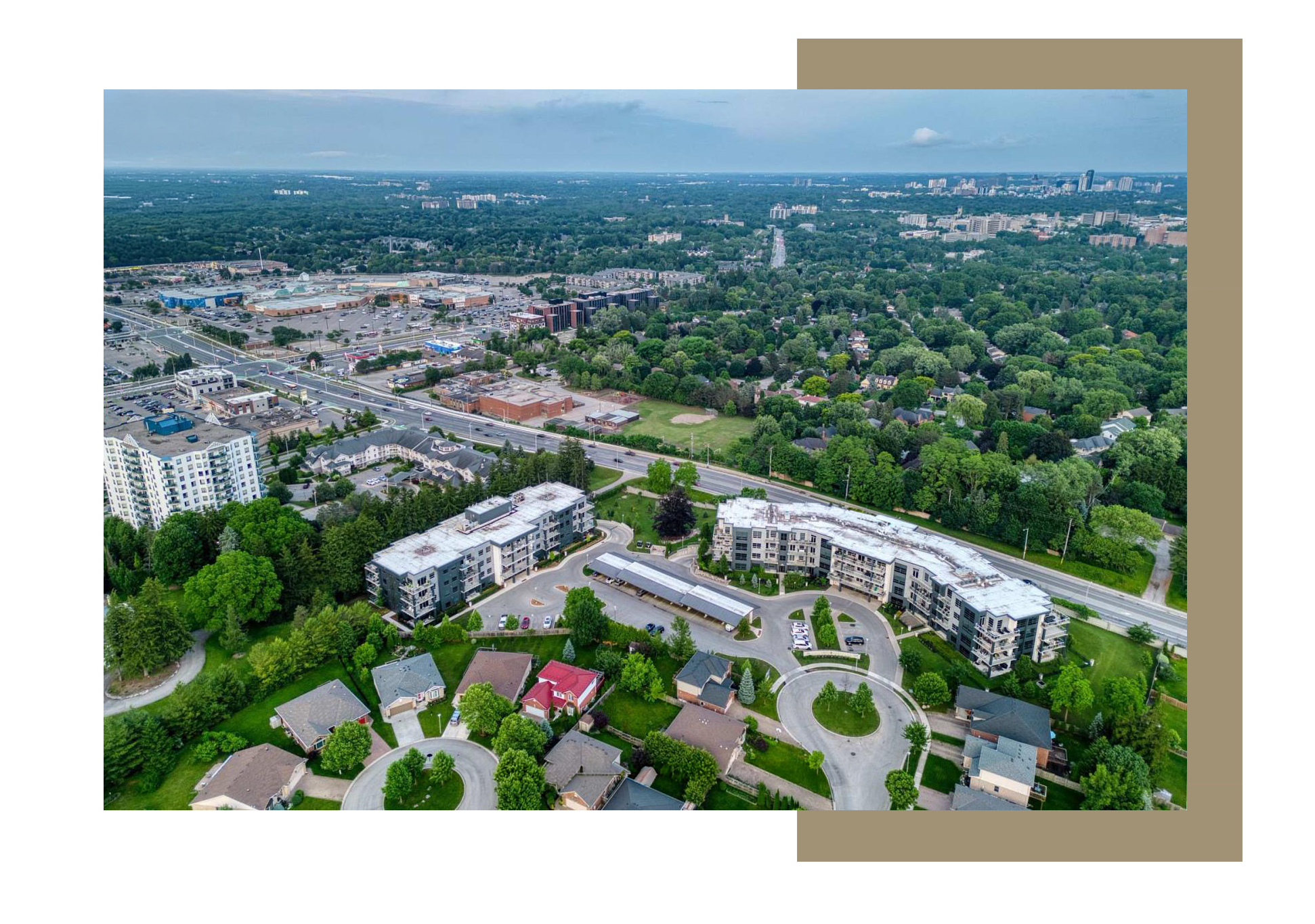 aerial view of masonville - Masonville 社区全景航拍 — 伦敦北区核心地段